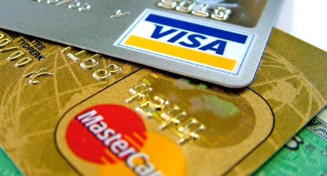 Does Uganda accept credit card payment for safari booking?